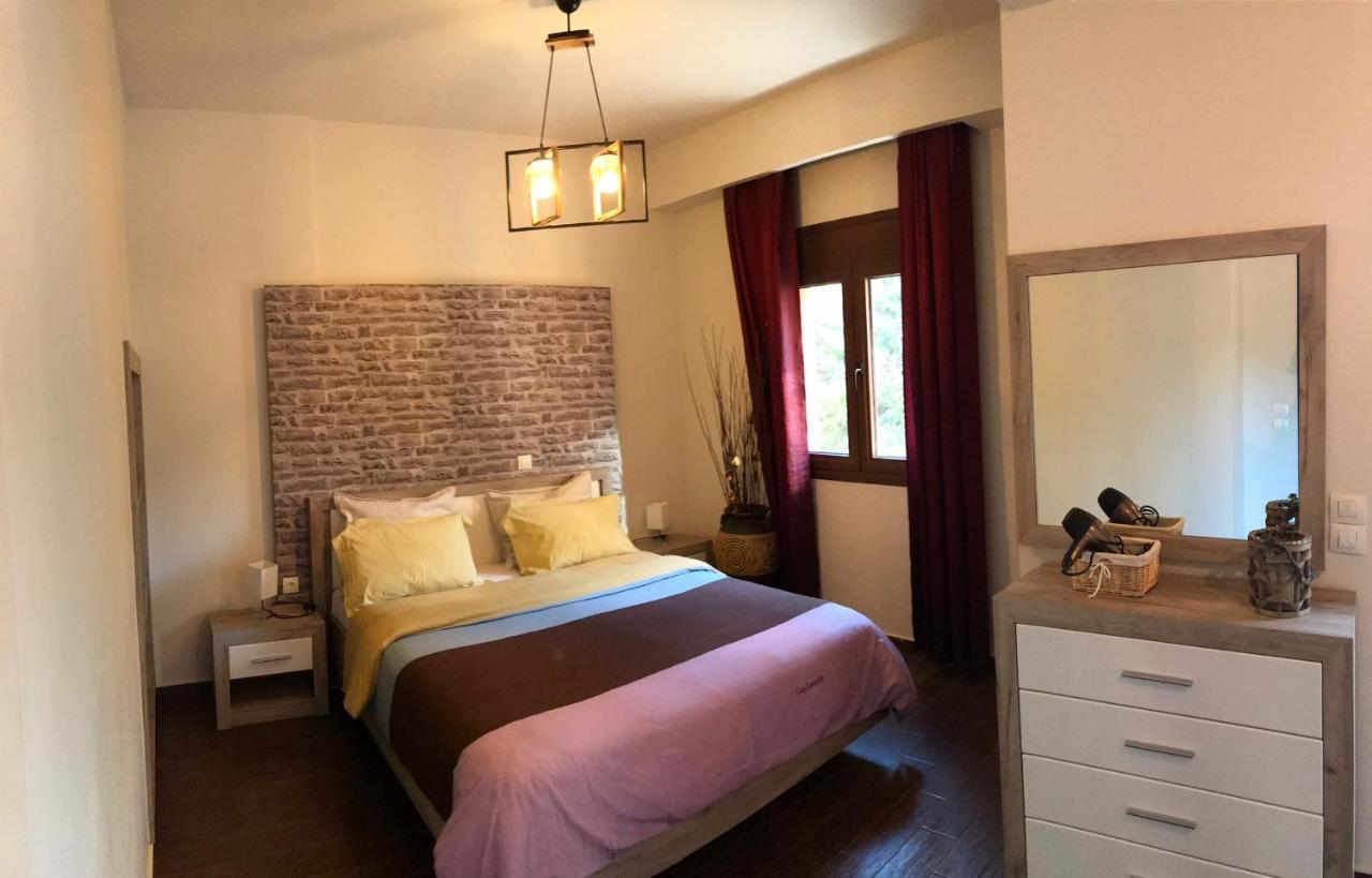 Villa Under Meteora Kalambaka Zewnętrze zdjęcie